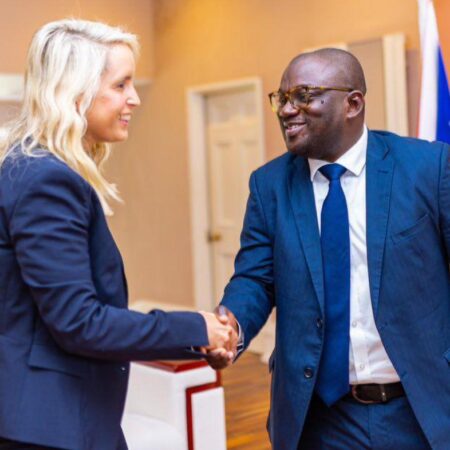 24.06.24 – Our HE1 CEO, Lorna Blaisse, met with @MahimbaliK Permanent Secretary of Ministry of Minerals on Friday, whilst he was in London on business. 

It was a positive meeting and an opportunity to discuss the upcoming extended well test at Itumbula West-1.
